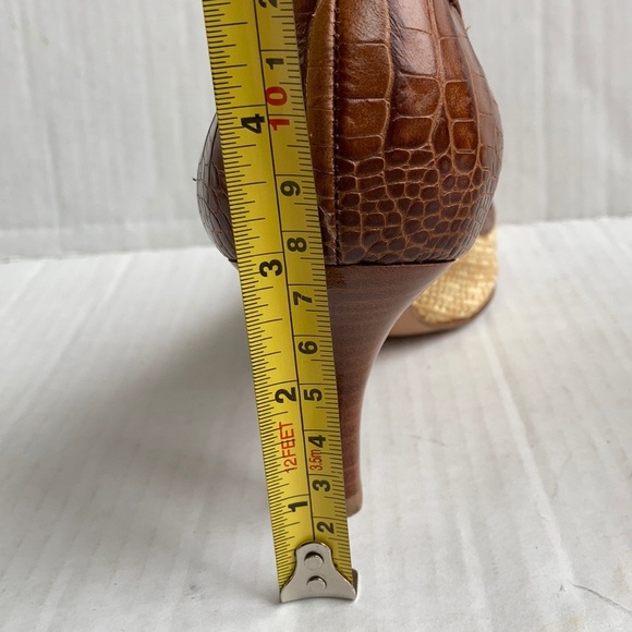 Stuart Weitzman Brown and Tan Heels - Picture 16 of 16